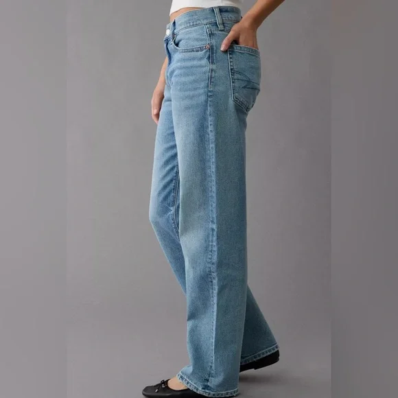 AE Strigid Low-Rise Ex-Boyfriend Jean - Picture 3 of 16